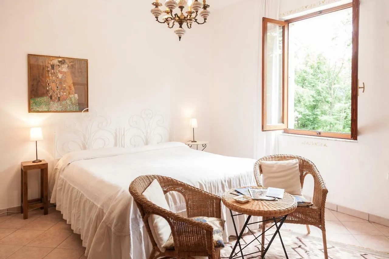 Farm stay Il Melo Villa Fivizzano Italy